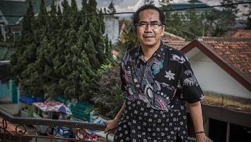 thumbnail their families were not dead